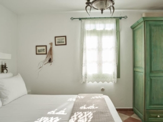 Glarakia Studios_Milos_cyclades