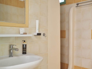 Glarakia Studios_Milos_cyclades